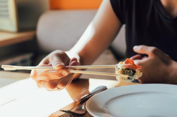 推荐一个非常简单的筷子减肥法生活常识蓝鸢梦想 - Www.slyday.coM